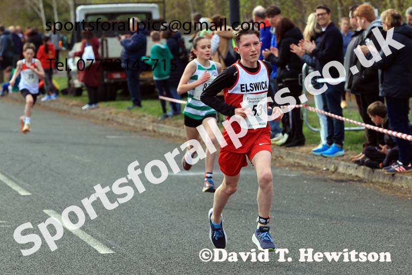 Boys and Girls under-13s, 2025 Elswick Harriers Good Friday Road Relays, Newburn, Newcastle upon Tyne. Photo: David T. Hewitson/Sports for All Pics